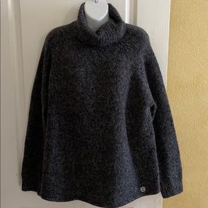 Michael Kors Turtleneck Sweater Gray Fluffy XL NWT